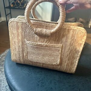 Elegant Tan Woven Handbag